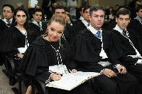 Assinando o Termo de Posse